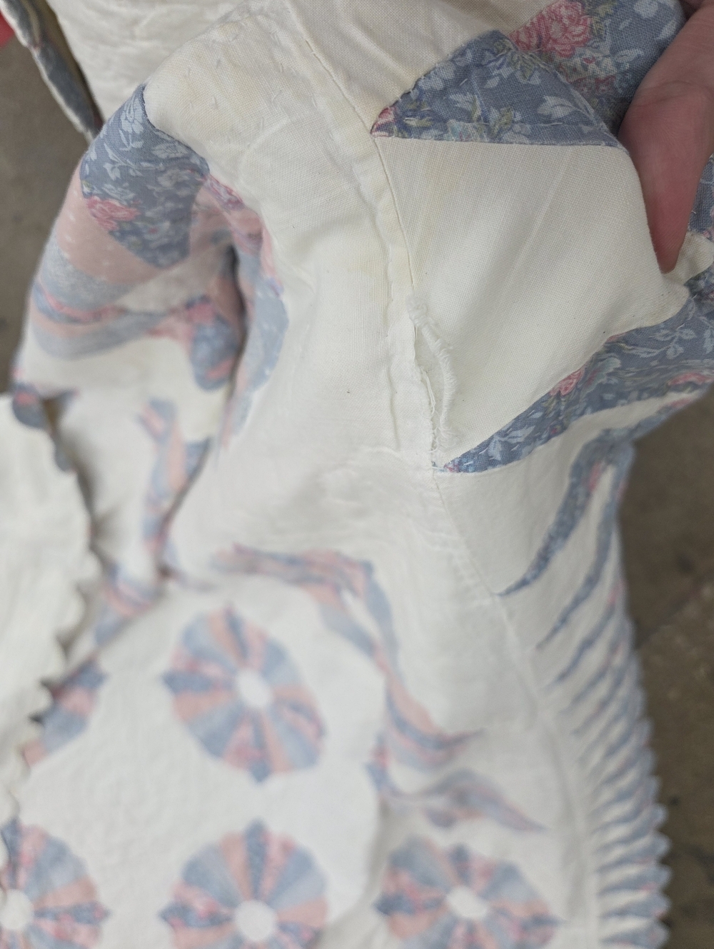 Vintage Handmade White Quilt with Pink and Blue Floral Medallions Floral - Picture 9 of 10